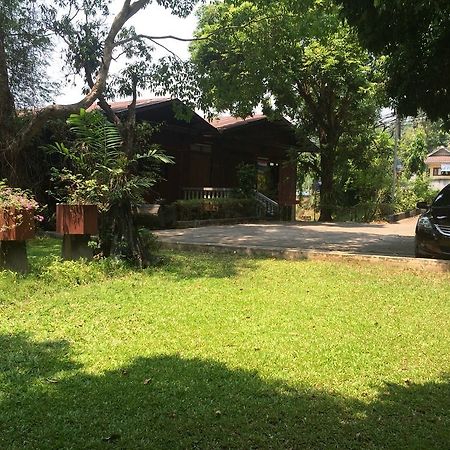 Ban Suan Klang Muang Resort Мае Хонг Сон Екстериор снимка